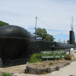 Подводная лодка в степях Австралии