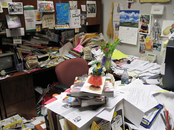 office-messy-desk