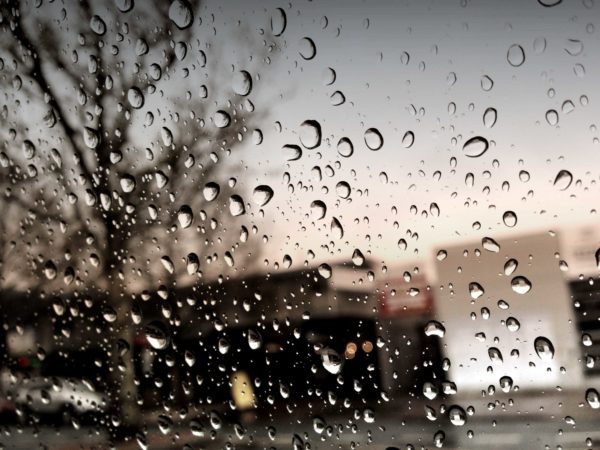 rain-drops-on-a-window-in-canberra-data