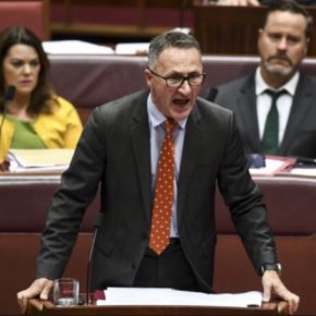 Австралийская политика: Скандалы, кризисы и борьба за власть