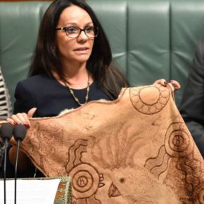 Первая аборигенка в парламенте Австралии